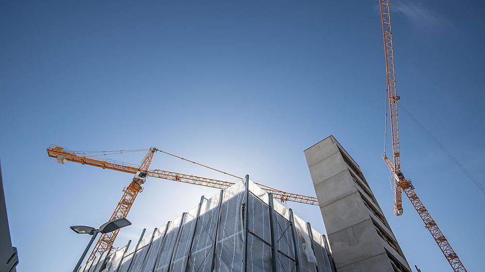 Infineon hält an den Neubauplänen in Villach fest (hier: Hochgarage)