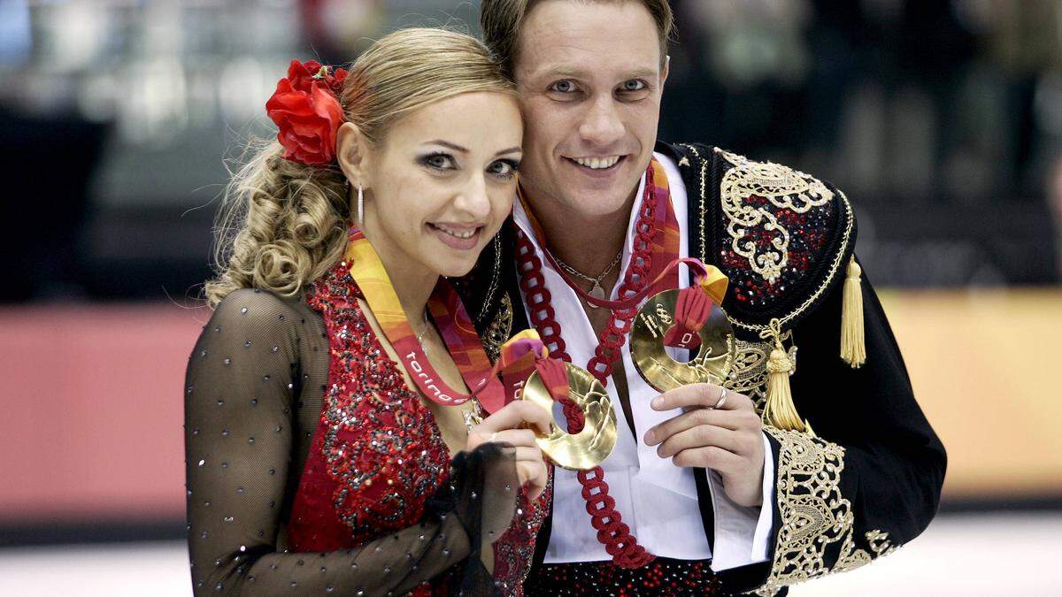 Roman Kosomarow (rechts) gemeinsam mit ihrer Eistanz-Partnerin Tatiana Nawka bei den Olympischen Spielen 2006.