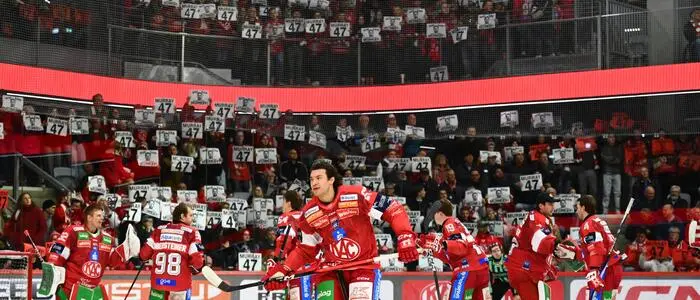 Die Fans der Rotjacken grüßten Jordan Murray