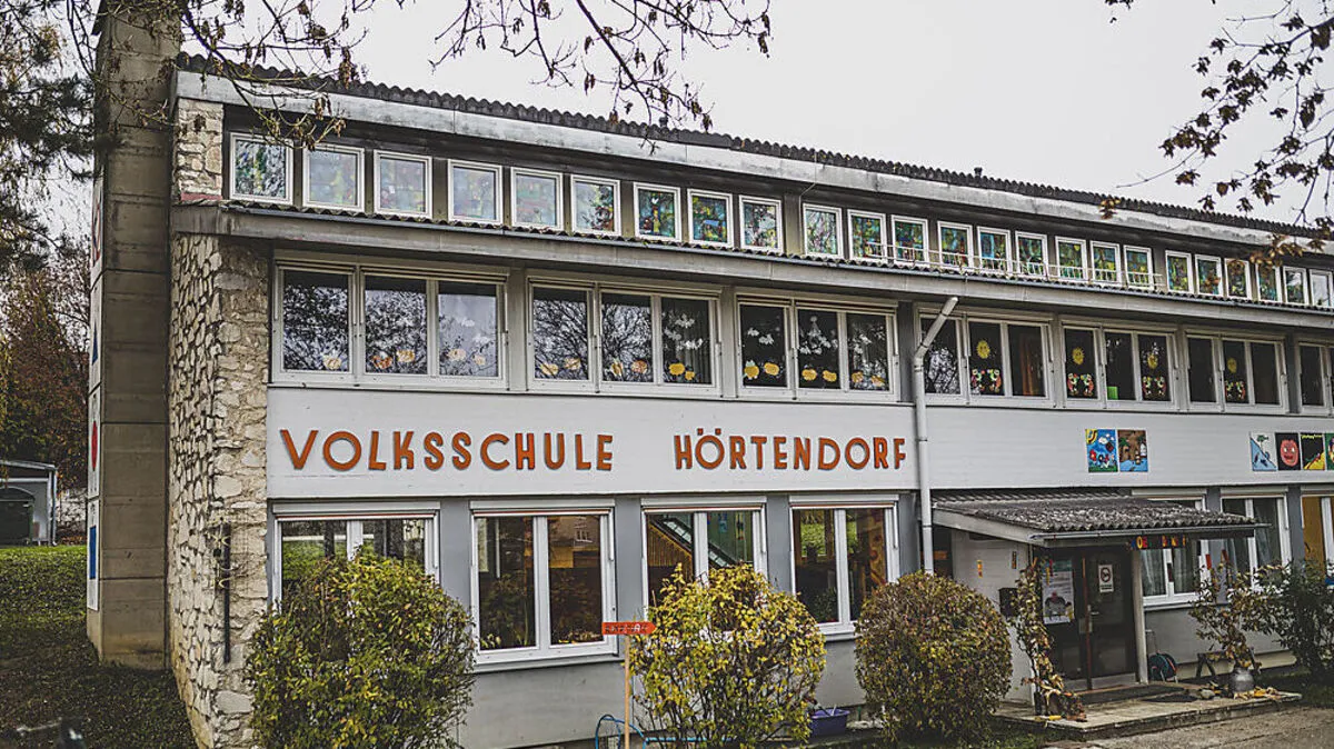 Die Volksschule Hörtendorf bekommt ein neues Aussehen. 