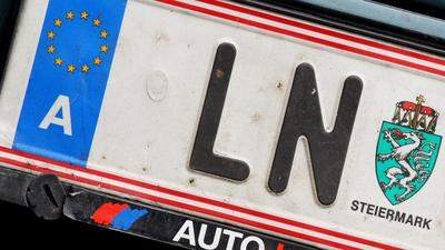 Neue Regelung  Nazi-Codes auf Auto-Kennzeichen werden untersagt