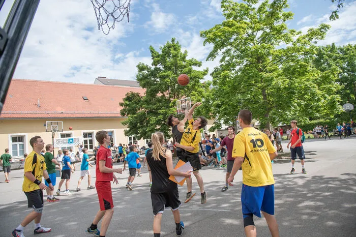 Keine Ballveranstaltung in der Steiermark hat an einem Tag mehr Teilnehmer als die Streetball-Meisterschaft.