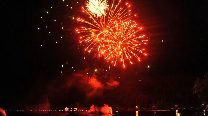 Das Fest "Berge in Flammen" wird auf Sonntag verschoben