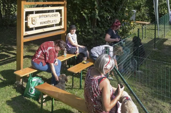 Es gab darüber hinaus eine Vorführung der Österreichischen Rettungshundebrigade (ÖRHB) Landesgruppe Steiermark Staffel Knittelfeld.