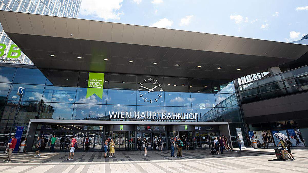 Am Wiener Hauptbahnhof war für den Geflüchteten Endstation (Archivbild)