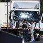 Der Attentäter war auf der Flaniermeile in Nizza mit einem tonnenschweren Lastwagen in eine Menschenmenge gerast