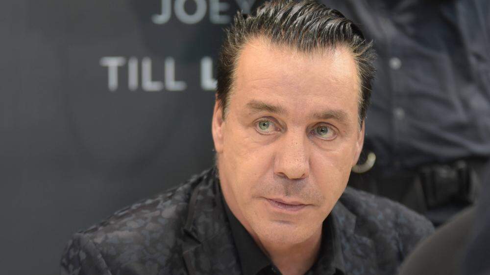 Till Lindemann im Jahr 2017. Nun werden im Netz schwere Vorwürfe gegen ihn erhoben.