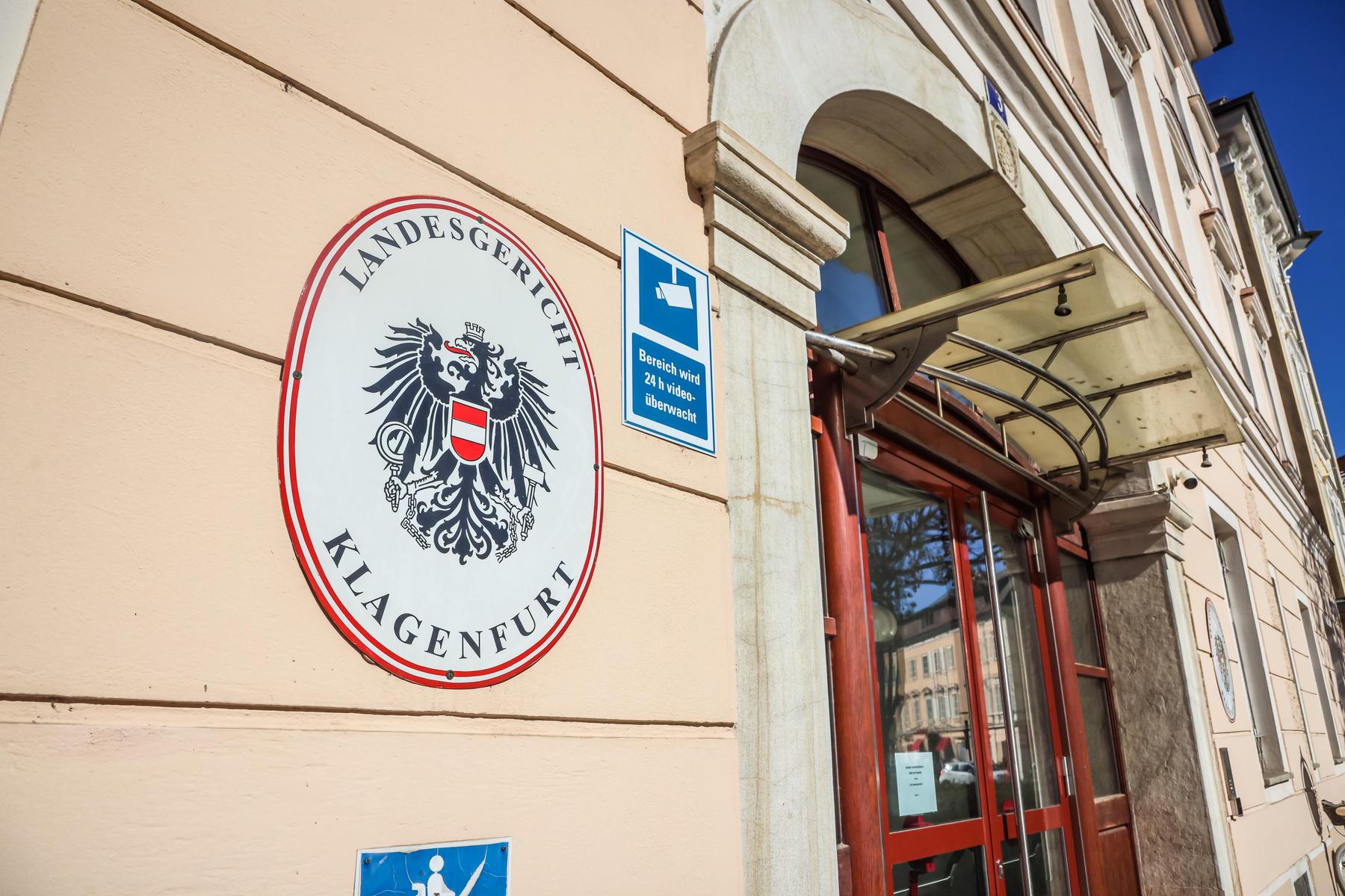 Prozess in Klagenfurt: Kärntner quälte die Kinder seiner Lebensgefährtin