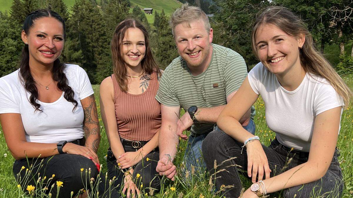 Alexandra, Angelina, Johannes und Gudrun