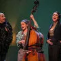 OIS OFFN! Srah Sophia Meyer, deeLinde und Susanne Konstanze Weber in animierter musikalischer Aktion