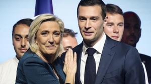 Wechseln das Lager: Marine Le Pen und Jordan Bardella, der Fraktionschef wird