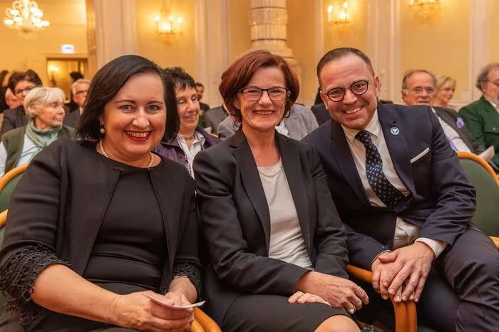 Bildungsdirektorin Elisabeth Meixner, PH-Rektorin Elgrid Messner, Kultusgemeinde-Präsident Elie Rosen
