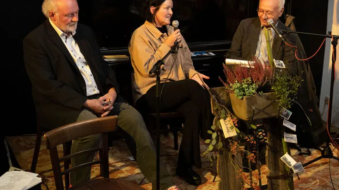 Verlags-Chef Lojze Wieser und Geschäftsführer Erika Hornbogner luden zu 35 Jahre "Wieser Verlag" und 69 Drava-Verlag. Ex-"Kulturzeit"-Moderator Ernst Grandits führte durch den Abend.