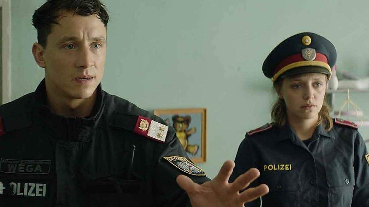 Laurence Rupp und Anna Suk in &quot;Cops&quot;