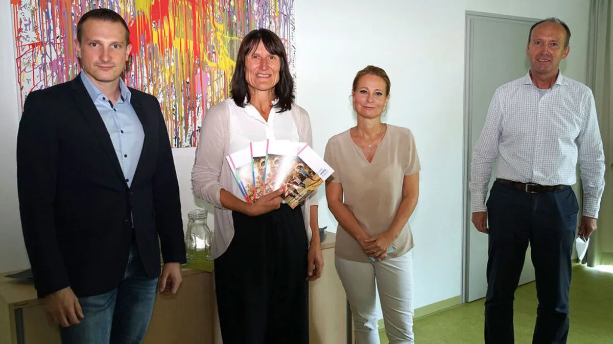 Stefan Koller (Leiter beim Sozialreferat der Bezirkshauptmannschaft Weiz), Gislinde Wurm-Gröbacher (ARGE Flexible Hilfen), Gudrun Weißensteiner (leitende Sozialarbeiterin an der BH Weiz), Bezirkshauptmann Rüdiger Taus