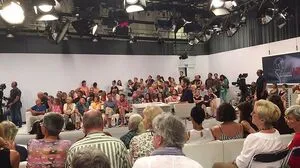 John Wray bei seiner Lesung im vollen ORF-Theater