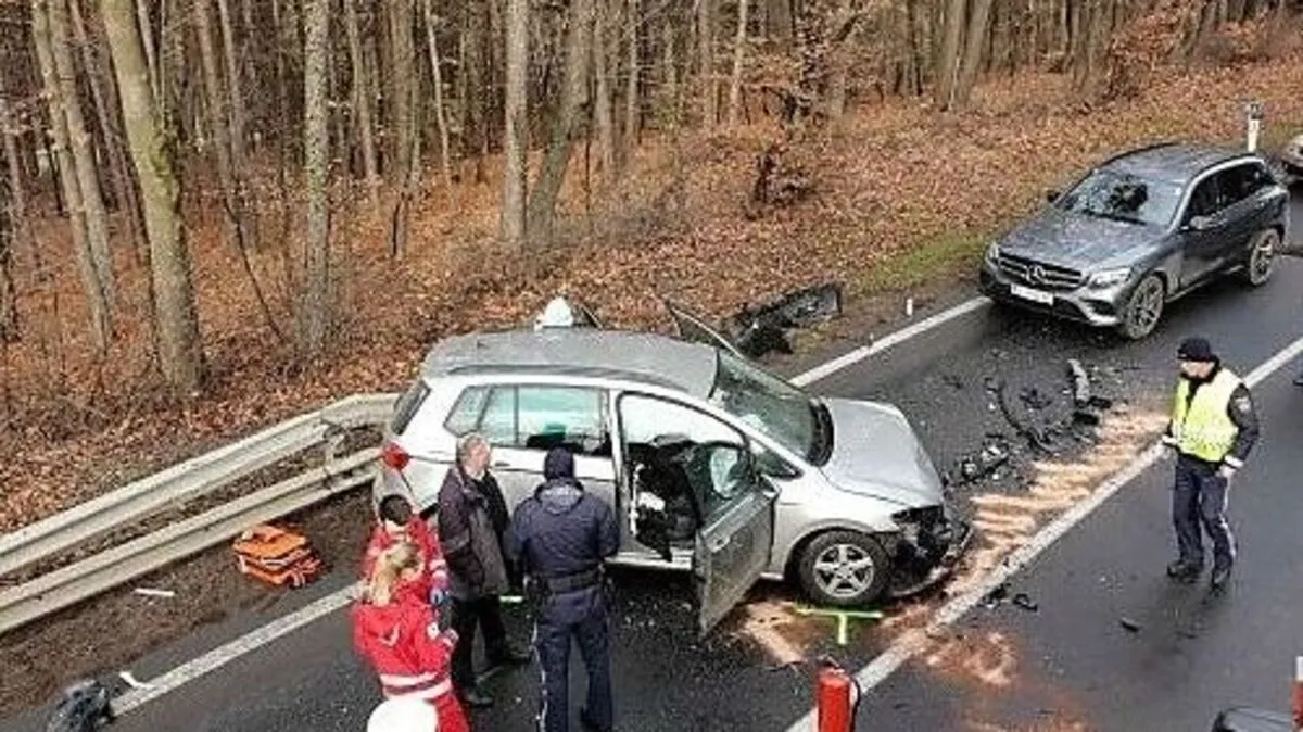 schwerer Verkehrsunfall auf der Wechselbundesstraße