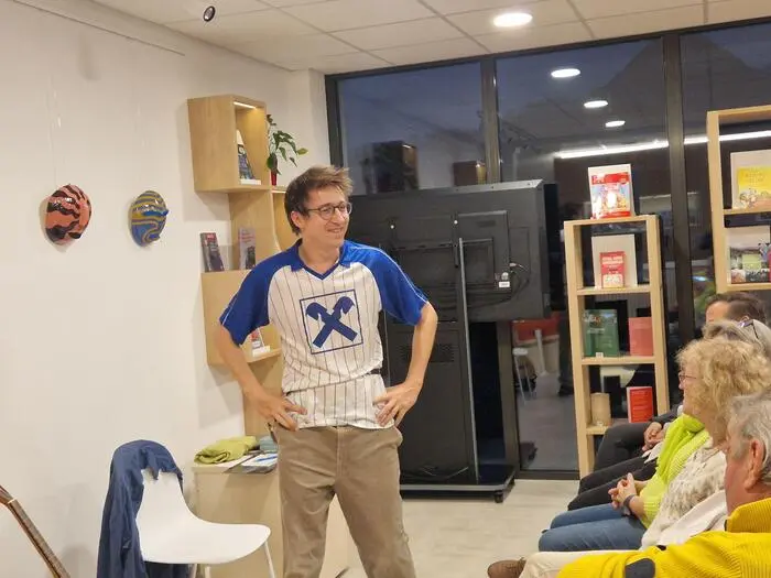Klicken Sie sich durch die Fotos des Kabarettabends