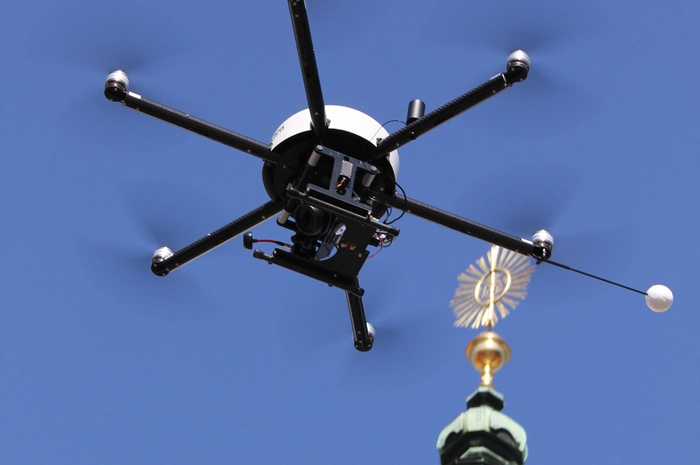 Die Drohne liefert viel genauere Daten als bei Überflügen mit dem Flugzeug gewonnen werden können.