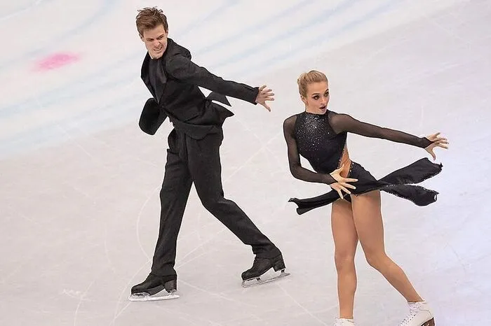Victoria Sinizina/Nikita Kazalapow belegten mit 83,94 Zählern knapp vor ihren russischen Landsleuten und Vizeeuropameistern Alexandra Stepanowa/Iwan Bukin (83,10) den zweiten Platz.