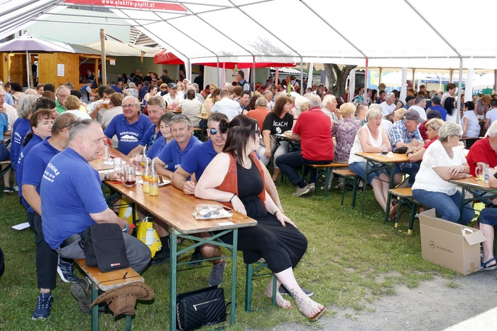 Die hochsommerlichen Temperaturen lockten eine Vielzahl an Gästen...