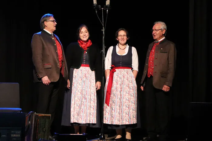 Der Kärntner Viergesang von Links: Norbert Löcker, Alexandra Gröning, Hermelinde Dielacher und Chorleiter Peter Gröning.