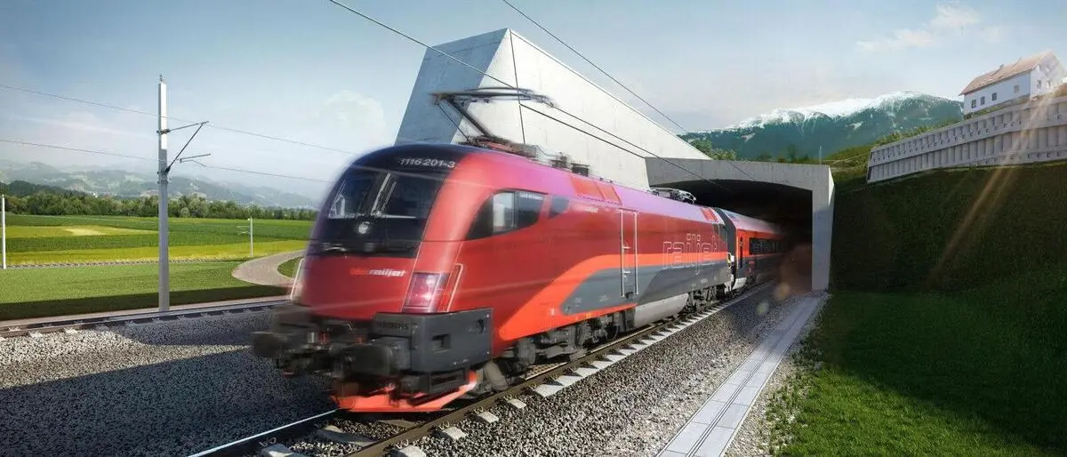 Da es bei den Expresszügen keinen Zwischenstopp gibt, ist der letzte Bahnhof, an dem die Koralmbahn hält, gleichzeitig der Startpunkt in Graz oder Klagenfurt