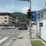 Im Container rechts erfolgt die automatische Luftgütemessung an der Amlacherkreuzung in Lienz