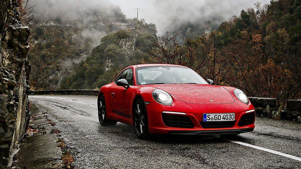 Das pure Fahrvergnügen: Der Porsche 911 T macht fehlende Komfort-Features durch Fahrdynamik wett
