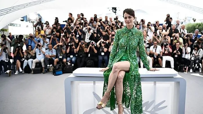 Ein Andrang an der Croisette wie früher: Schauspielerin Berenice Bejo ("Final Cut") beim Foto-Call auf der Terrasse vom Festival-Palais