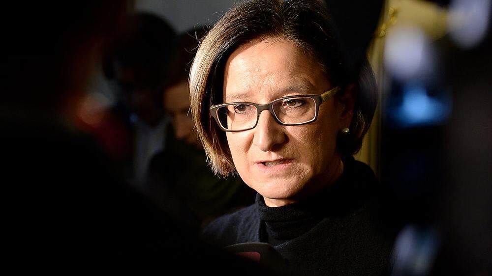 „Ich war nie eine Freundin des Durchwinkens“: Innenministerin Johanna Mikl-Leitner verschärft die Gangart