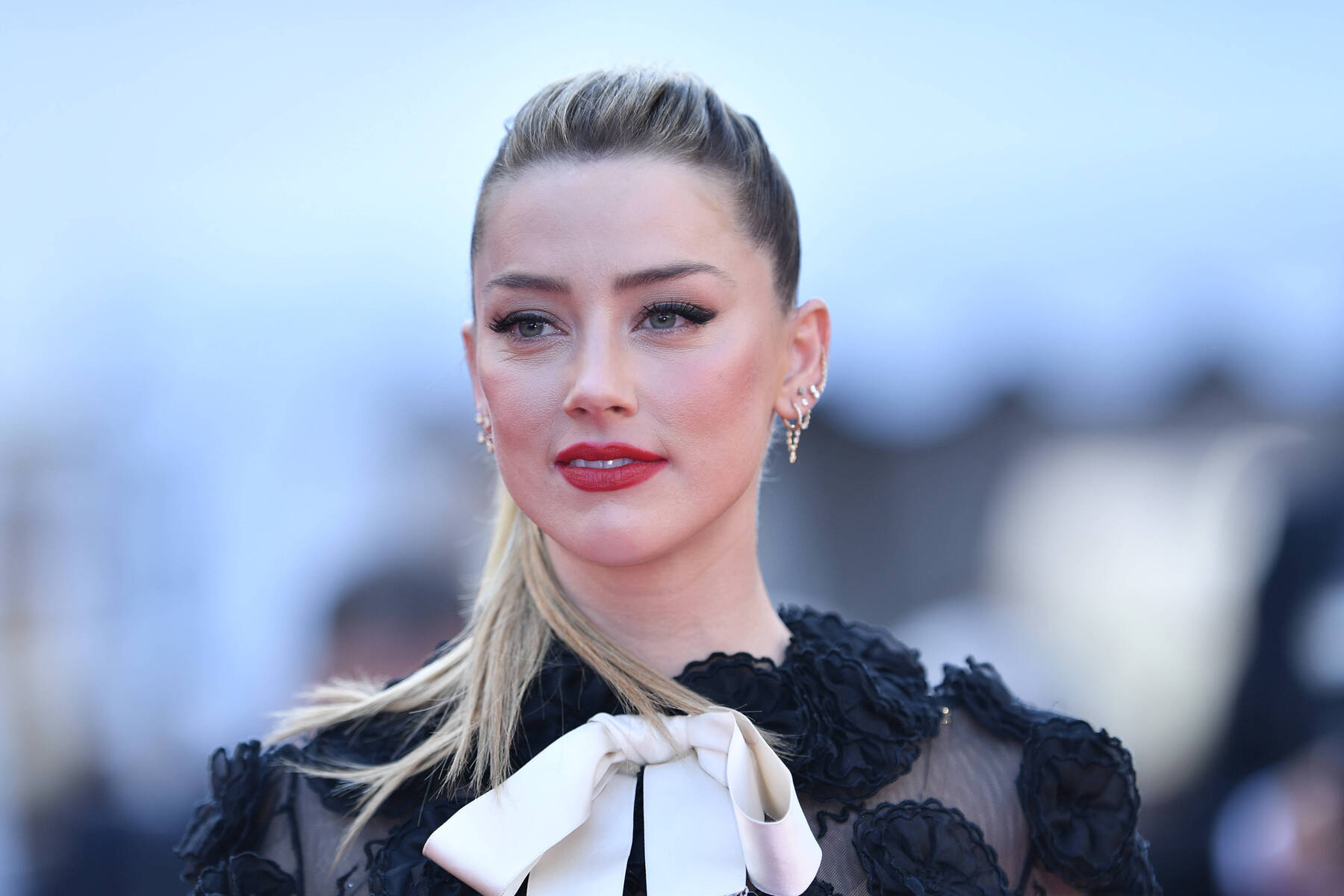 Amber Heard wird 40: Aufstieg, Skandale und ihr neues Leben in Europa