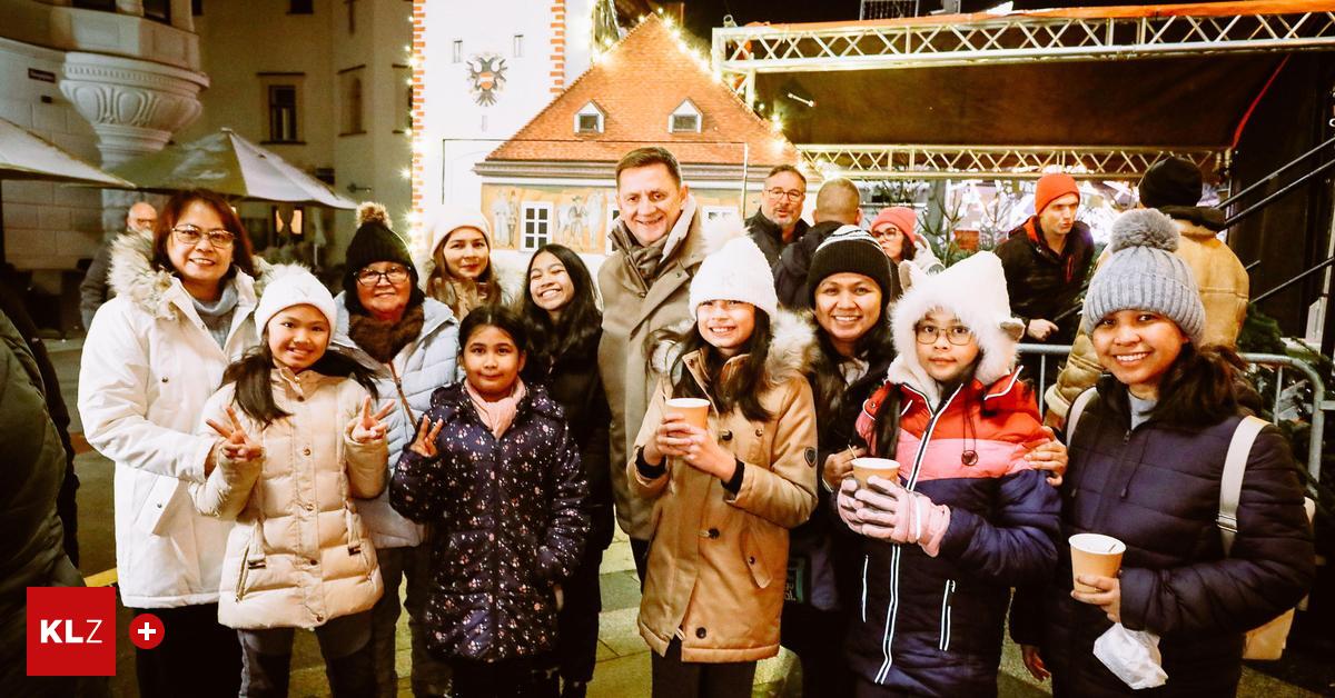 Leobener-Christkindlmarkt-Feierliche-Er-ffnung-und-ein-neues-Kleid-f-r-das-Christkind