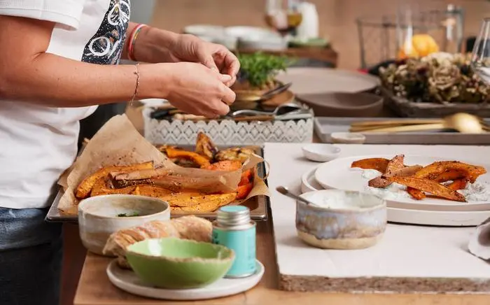 Ihre farbenfrohe Gerichte würzt Kaspar gerne mit orientalischen Gewürzen.