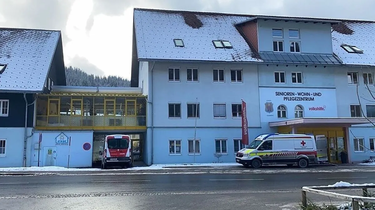 Im Seniorenzentrum der Volkshilfe in Eisenerzgibt es  ein Covid-19-Cluster mit fast 30 infizierten Bewohnern und Mitarbeitern