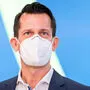 Gesundheitsminister Wolfgang Mückstein ruft zu Abstand und Maskentragen auf