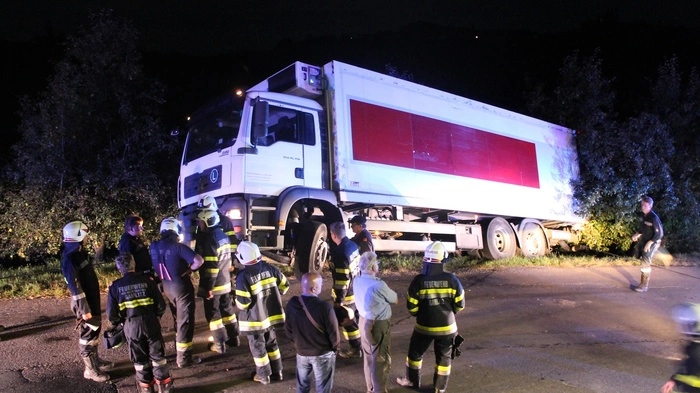 Zu einem nächtlichen Einsatz wurden am Mittwoch die Feuerwehren Gamlitz und Leibnitz gerufen.