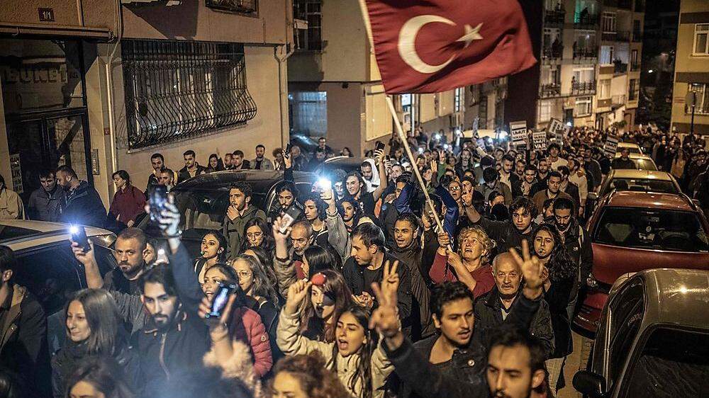 Proteste in der Türkei - hier gegen die Annulierung der Wahl in Istanbul 