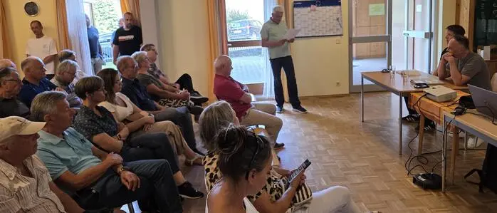 Großes Interesse an der Bürgerversammlung im Dorfgemeinschaftshaus Amlach