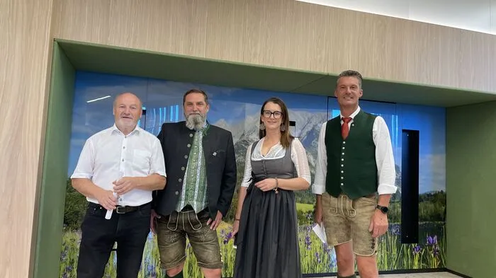 Johann Kaltenegger (Architekt), Heimo Salzger (Rosa Architektur), Caroline Rodlauer (Rosa) und Johann Gasteiner (Direktor Raumberg-Gumpenstein)