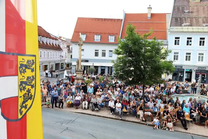 Der Hauptplatz war sehr gut besucht!