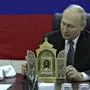 April 18, 2023, Kherson Region, Kherson Oblast, Ukraine: A screen grab released by the Russian Presidential Press Office on April 18, 2023 showing Russian President Vladimir Putin presenting an Orthodox icon to military commanders during a meeting at the Headquarters of the Dnepr Battlegroup, April 17, 2023 in the occupied Kherson region of Ukraine. Kherson Region Ukraine - ZUMAp138 20230418_zaa_p138_002 Copyright: xGavriilxGrigorov/KremlinxPoolx