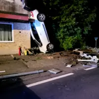 Zu einem schweren Unfall kam es kürzlich in Weichselbaum (Bezirk Jennersdorf). Der Unfalllenker – er erlitt Verletzungen unbestimmten Grades – war zunächst vermisst