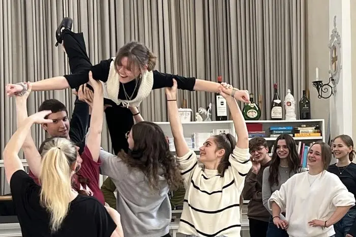 Die Hauptdarsteller müssen vielseitig sein und Mut beweisen