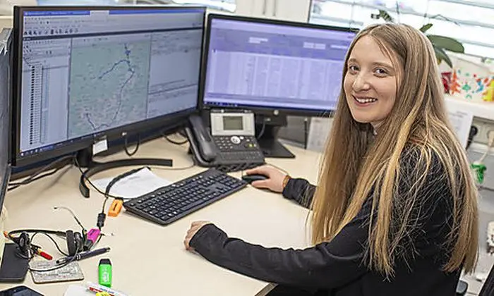 Susanna Rathkohl behält das Stückgut im Auge