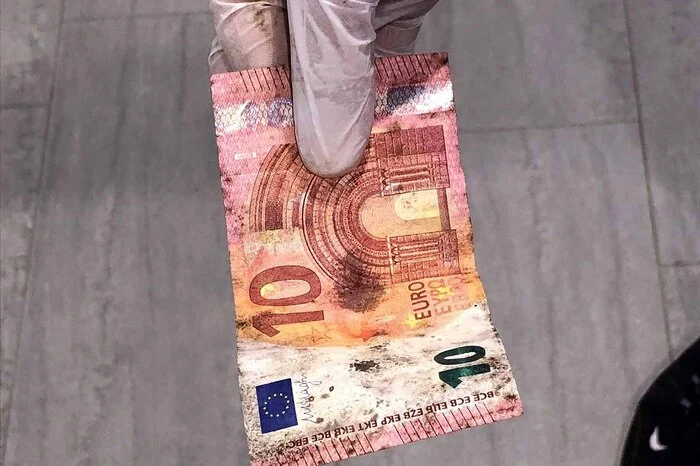 der Zehner . . .