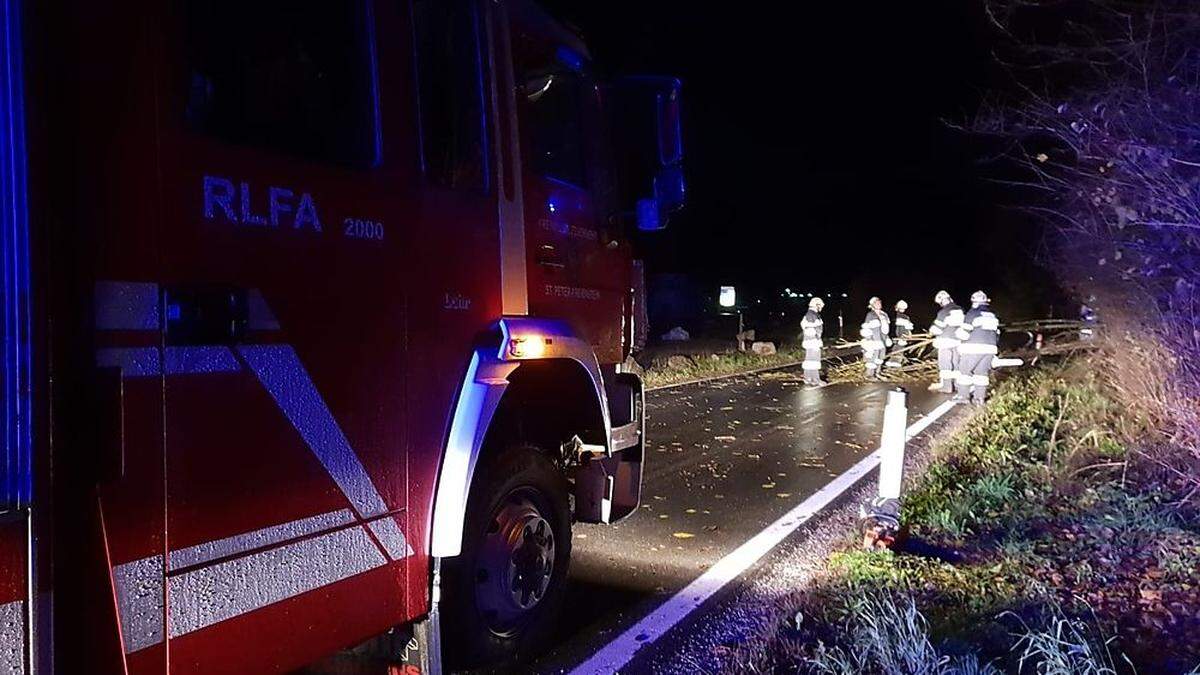 Die Feuerwehren waren im gesamten Bezirk Leoben gefordert