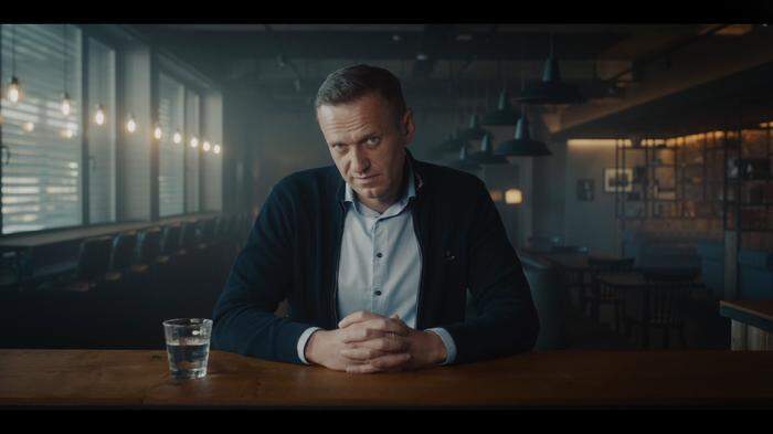 Im Doku-Thriller "Nawalny" kommt der Kreml-Kritiker auch selbst ausführlich zu Wort