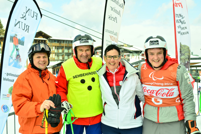 Rudolf Kravanja, Paralympicer Gernot Morgenfurt, Birgit de Cillia-Messner und Guide Christopher Gmeiner
