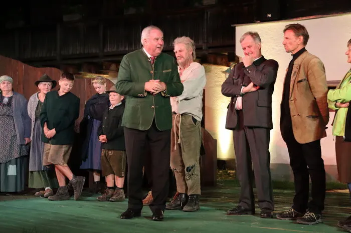 Landeshauptmann Hermann Schützenhofer besuchte das Huabn-Theater als Stammgast.